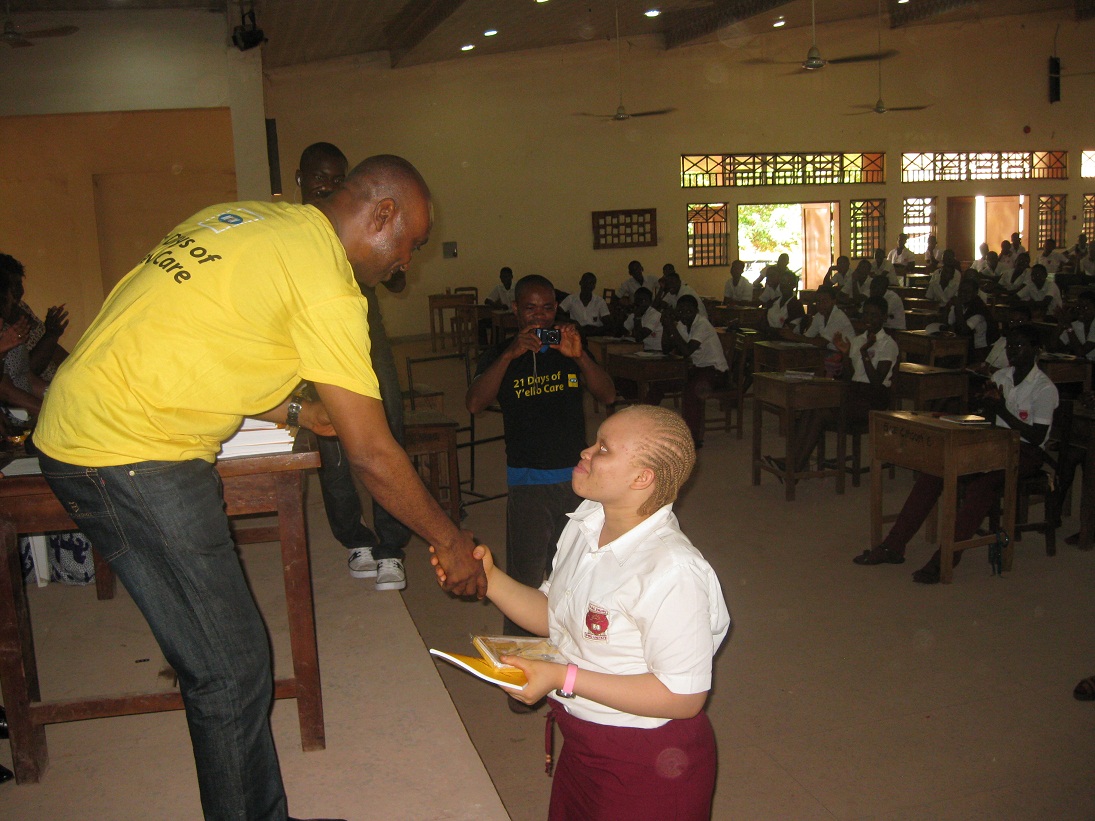 recipient-of-educational-support-materials---iwa-nma-at-fgcenugu-from-21-days-yello-care-team